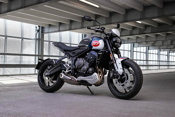 2025 TRIUMPH Trident 660 Triple Tribute特別版海外發表：紀念曼島TT塗裝，進退快排、下導流上身！