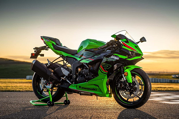 2024 KAWASAKI Ninja ZX-6R海外發表：全新車頭設計、全彩TFT儀表上身！